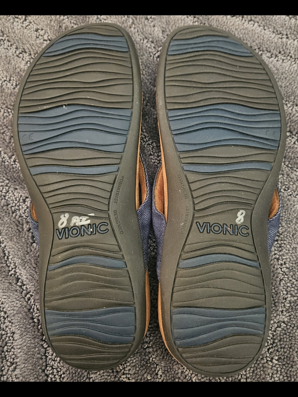 Vionic Navy Bow Thong Sandals with Tan Footbed - Picture 5 of 7